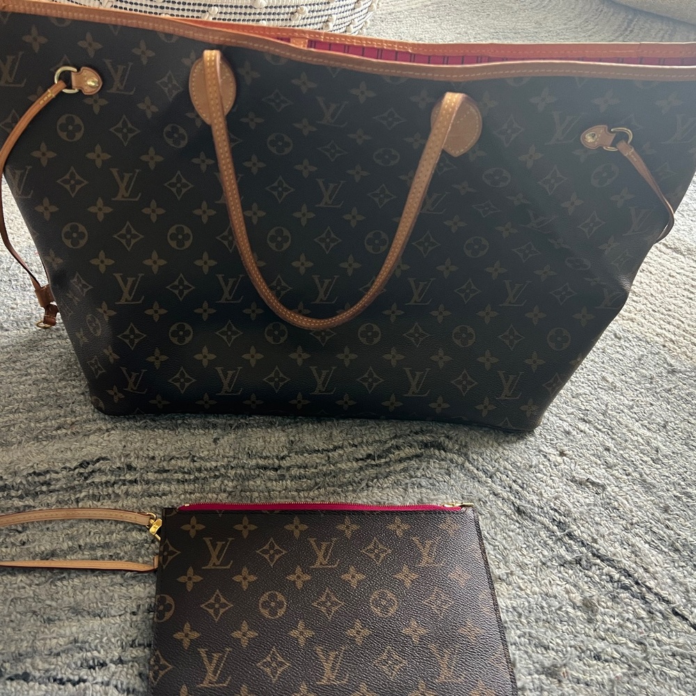 AUTHENTIC LV Neverfull GM